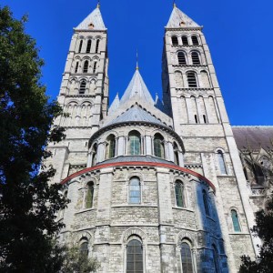 Tournai 🇧🇪 et Lille 🇫🇷 avec un du ciel bleu ‼️.#tournai #lille #france #belgium